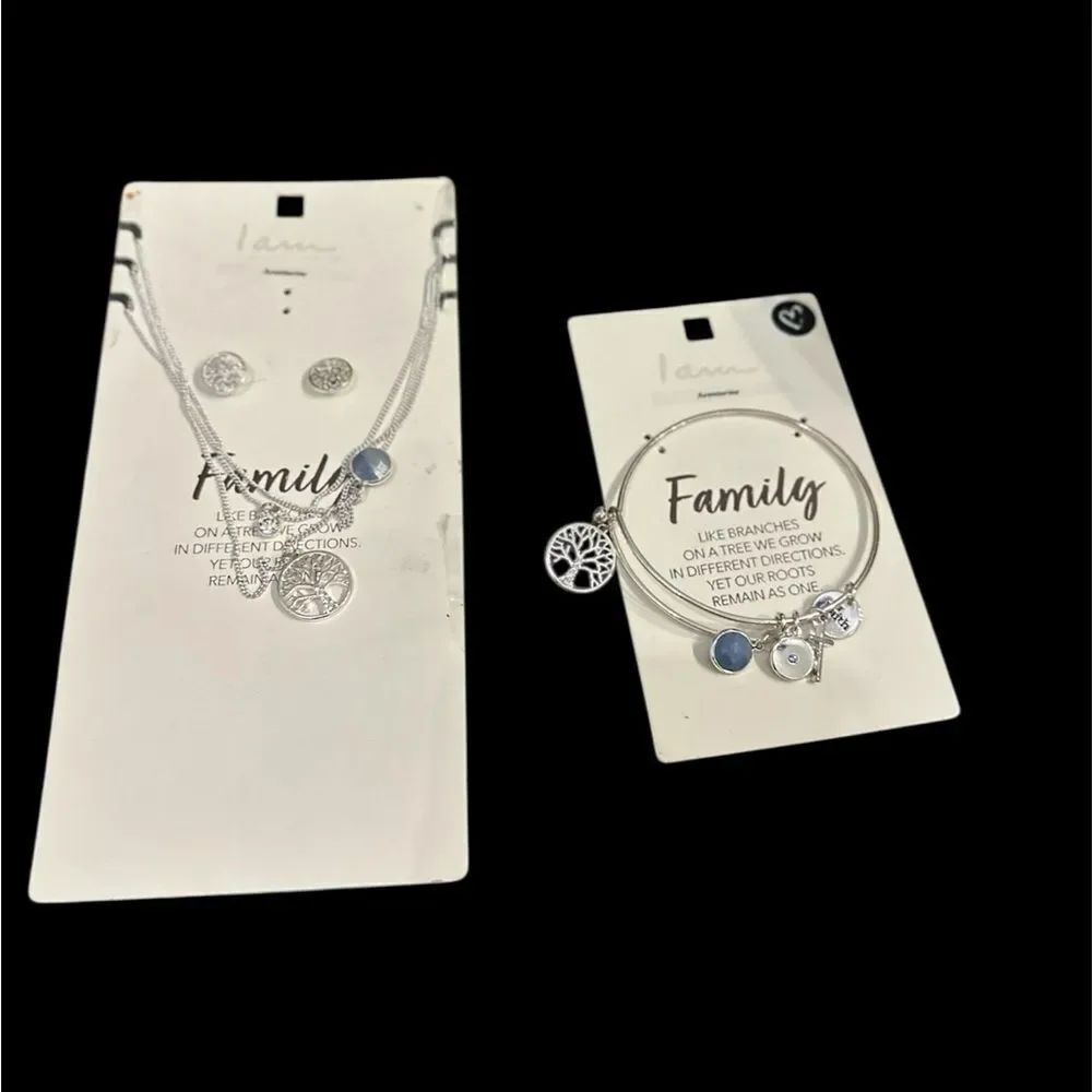 Silver and Blue Necklace Set